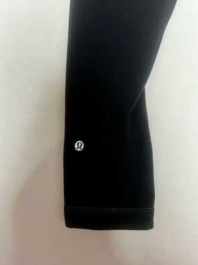 REVERSIBLE lululemon athletica Black & Cyan Leggings with Logo